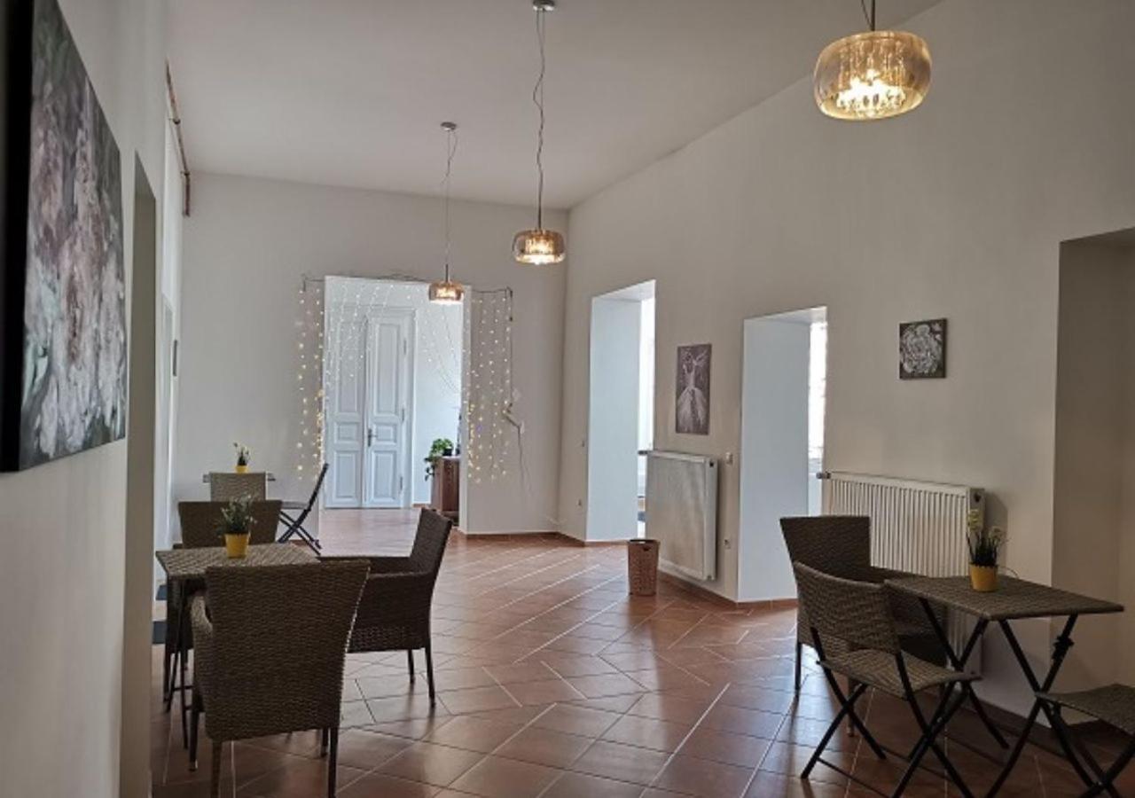 Villa Florencia Eger Eksteriør bilde